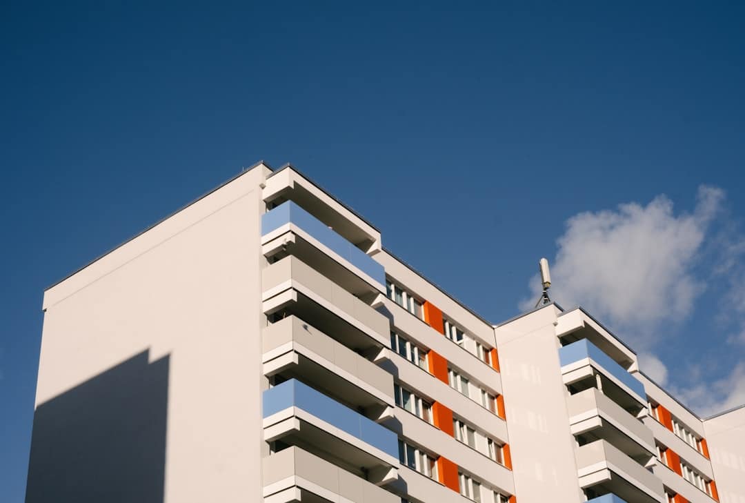 Apartamento de 2 dormitórios no Independência — Fachada